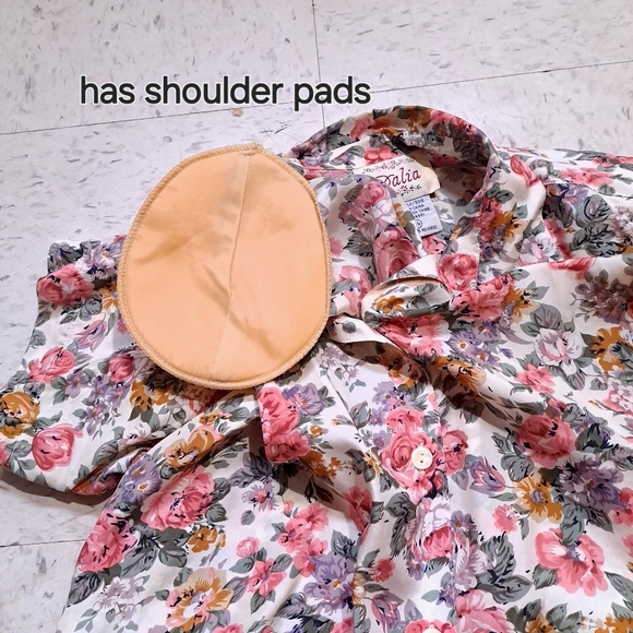 Dalia | Pink and Orange Floral Button Down Shirt with shoulder pads 100% silk - Picture 6 of 9